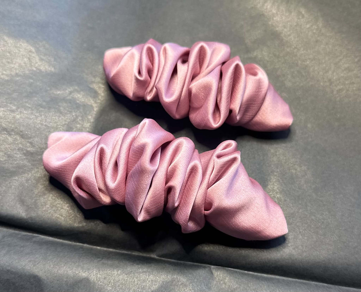 SOFT ROSE ARMANI šilko plaukų segtukas