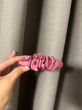 BABY PINK ARMANI šilko plaukų segtukas